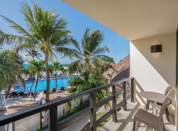 DELUXE ‘RELAX POOL’ VIEW Desire Riviera Maya Resort Puerto Morelos DELUXE ‘RELAX POOL’ VIEW Desire Riviera Maya Resort Puerto Morelos